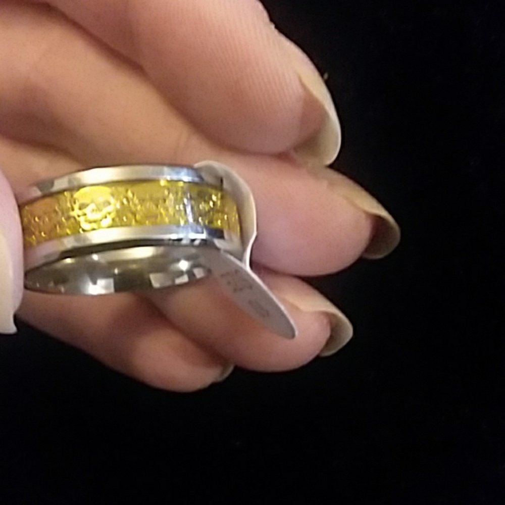 Men's Size 10 'Skull' Ring in Stainless steel NWT - Picture 2 of 5